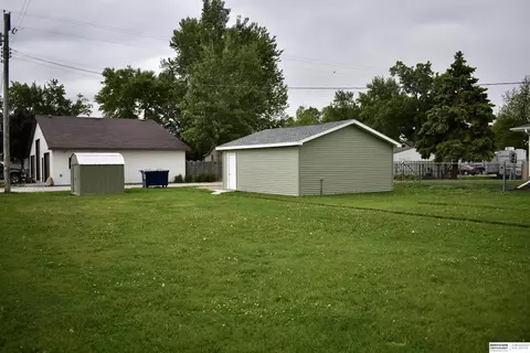 Exterior - 116 8th St, Scribner, NE 68057 photo 4 of 6