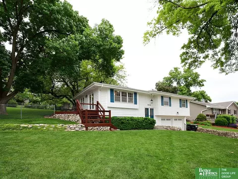 3624 Armbrust Dr, Omaha, NE 68124