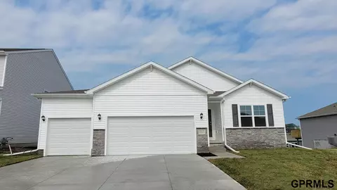 8515 S 184th Ave, Omaha, NE 68136