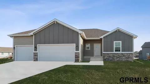 8511 S 184th Ave, Omaha, NE 68136
