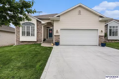 7409 N 160 St, Bennington, NE 68007