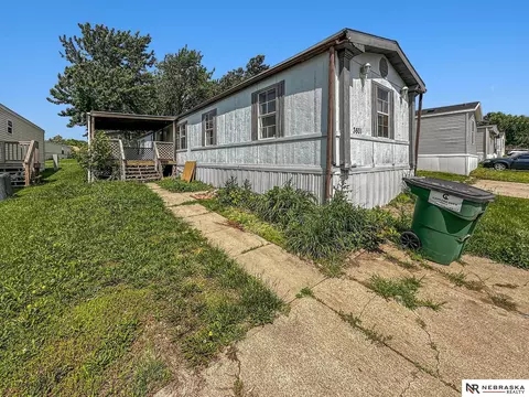 3601 NW Orange Ct, Lincoln, NE 68521