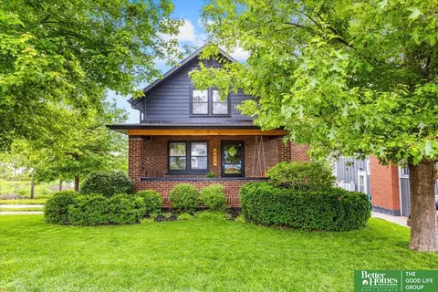 4434 Pacific St, Omaha, NE 68105