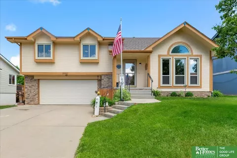 10910 Bauman Ave, Omaha, NE 68164