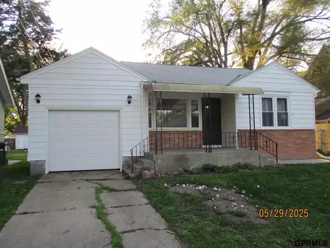 935 M St, Fremont, NE 68025