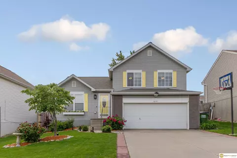 16141 Cottonwood St, Omaha, NE 68136