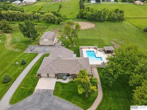 4915 S 184th Plz, Omaha, NE 68135