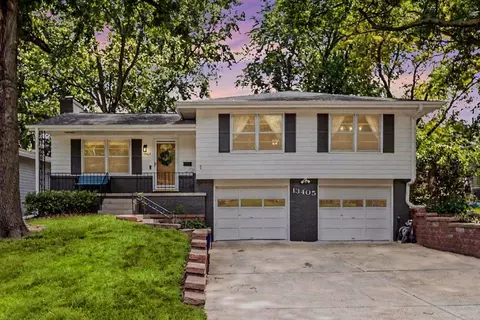 13405 Trendwood Dr, Omaha, NE 68144