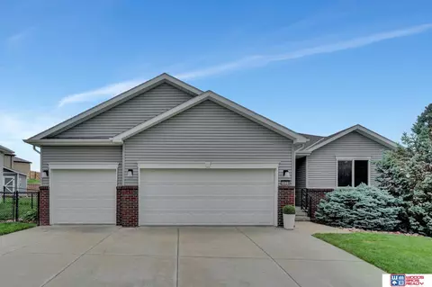 3020 N 90th St, Lincoln, NE 68522