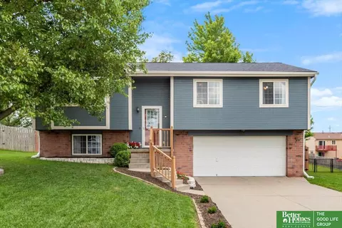 3221 Chad Ave, Bellevue, NE 68123