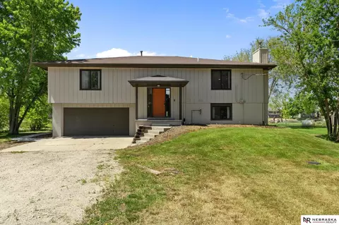 Exterior - 2076 Sunset Dr, Cedar Creek, NE 68016 photo 3 of 17