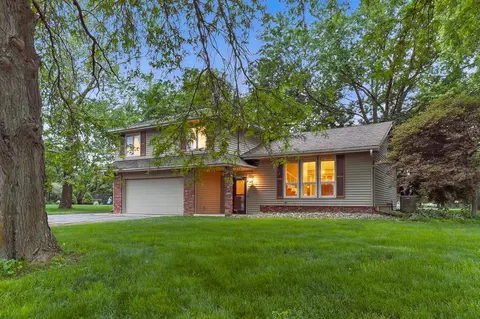620 S 205th St, Elkhorn, NE 68022
