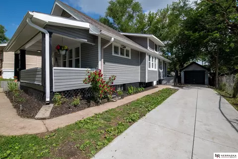 4230 Parker St, Omaha, NE 68111