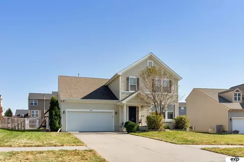 8815 N Hws Cleveland Blvd, Bennington, NE 68007