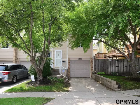 3821 Davenport St, Omaha, NE 68131