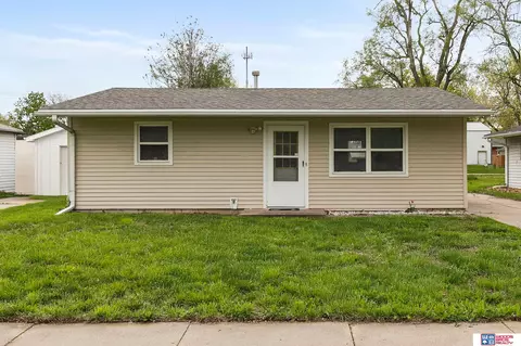 6919 Logan Ave, Lincoln, NE 68507