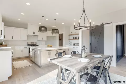 20903 Hartman Ave, Elkhorn, NE 68022