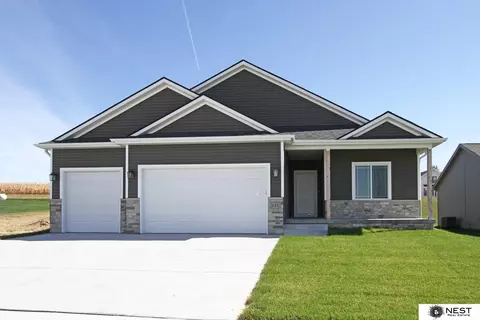 131 Hunter St, Ceresco, NE 68017