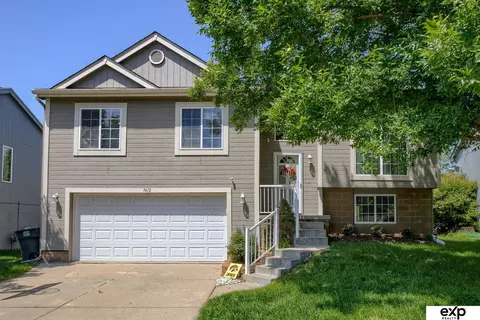 7412 N 73 Ave, Omaha, NE 68122