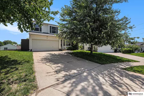 2107 N 167th Cir, Omaha, NE 68116