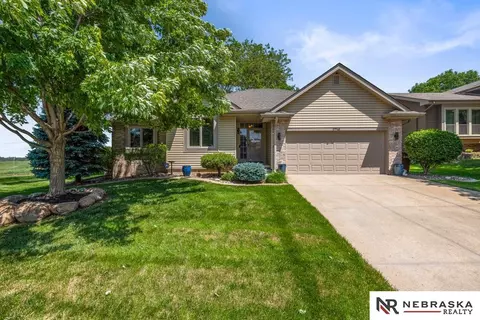 2714 Georgia Ave, Bellevue, NE 68147
