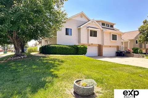 15205 Drexel St, Omaha, NE 68137