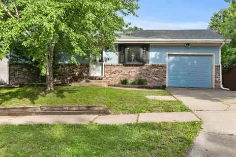 2248 NW 50 St, Lincoln, NE 68524