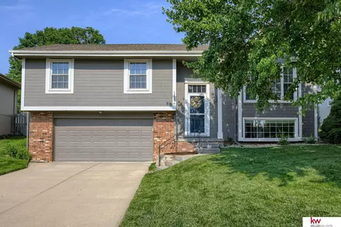 12981 Camden Ave, Omaha, NE 68164