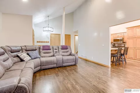 600 N 6th St, Springfield, NE 68059 photo 5