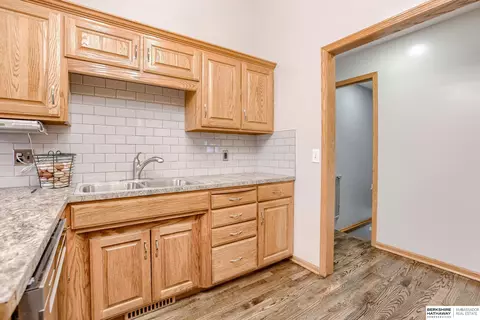 600 N 6th St, Springfield, NE 68059 photo 9