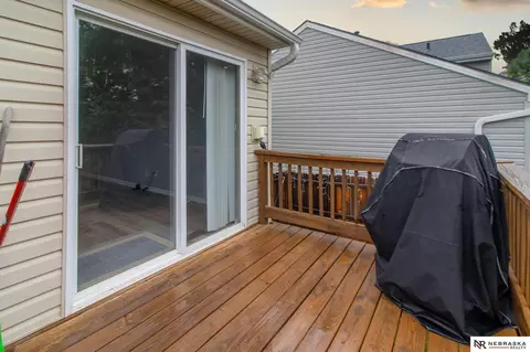 Exterior - 15417 Willit St, Bennington, NE 68007 photo 2 of 5