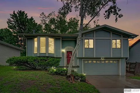 2221 W Mulberry St, Lincoln, NE 68522