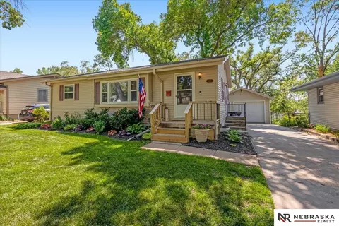 1740 N 84th St, Omaha, NE 68114
