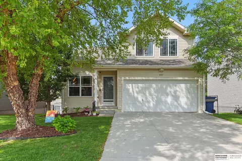 8010 N 154th Ave, Bennington, NE 68007