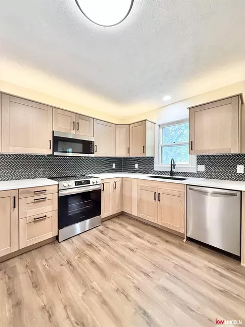 Kitchen - 1907 Monroe St, Beatrice, NE 68310 photo 3 of 5