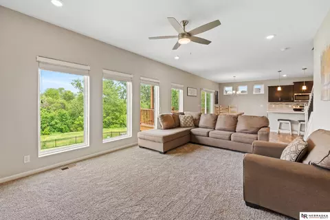 17618 Clay St, Bennington, NE 68007 photo 20