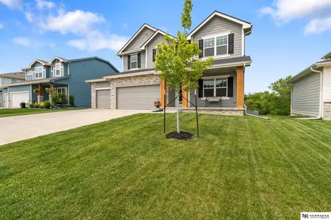 17618 Clay St, Bennington, NE 68007 photo 4