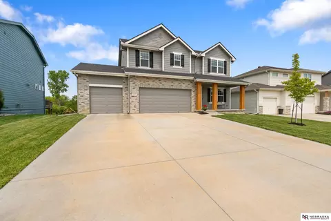 17618 Clay St, Bennington, NE 68007 photo 5