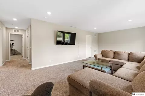 17618 Clay St, Bennington, NE 68007 photo 38