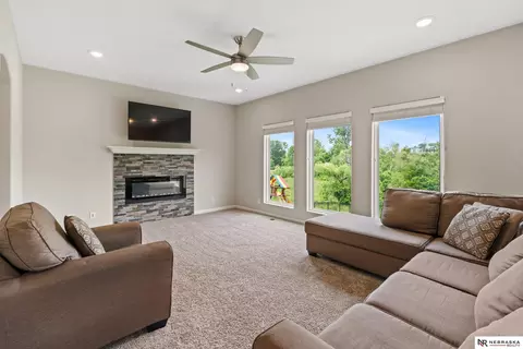 17618 Clay St, Bennington, NE 68007 photo 19