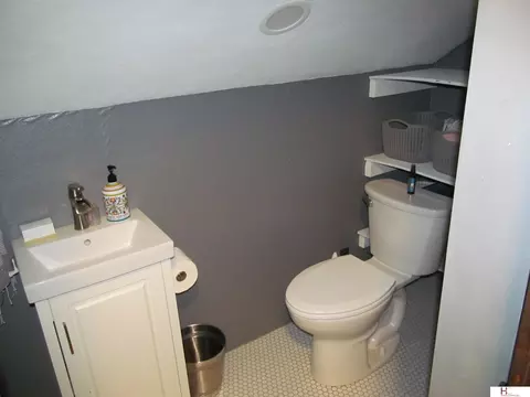 Bath - 217 S Union Ave, Exeter, NE 68351 photo 2 of 2