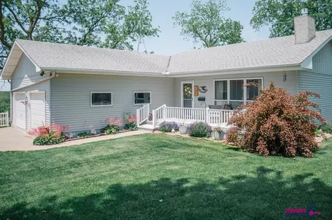 Exterior - 204 E Mill St, Avoca, IA 51521 photo 2 of 6