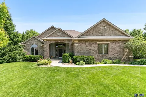 7533 Stevens Ridge Rd, Lincoln, NE 68516