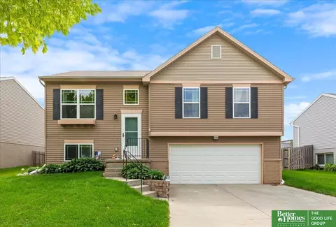 1804 N 206 St, Elkhorn, NE 68022