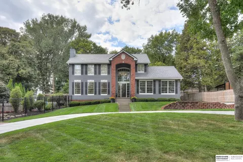 1510 Ridgewood Ave, Omaha, NE 68124