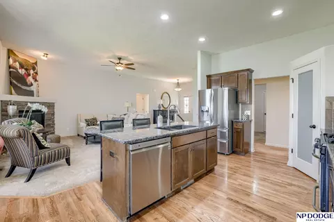 15930 Grebe St, Bennington, NE 68007 photo 14