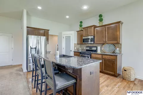 15930 Grebe St, Bennington, NE 68007 photo 8