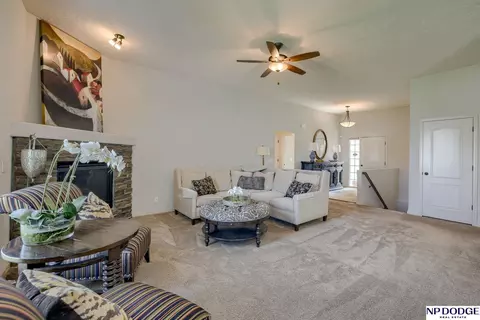 15930 Grebe St, Bennington, NE 68007 photo 3