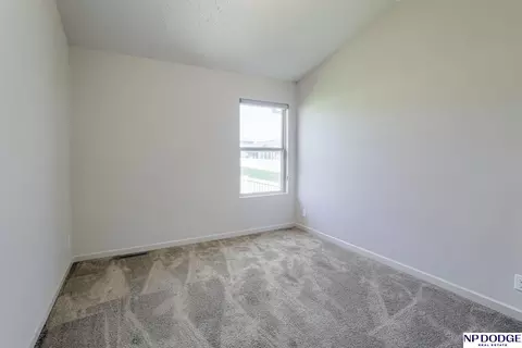 15930 Grebe St, Bennington, NE 68007 photo 22