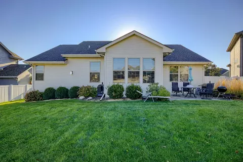 15930 Grebe St, Bennington, NE 68007 photo 29